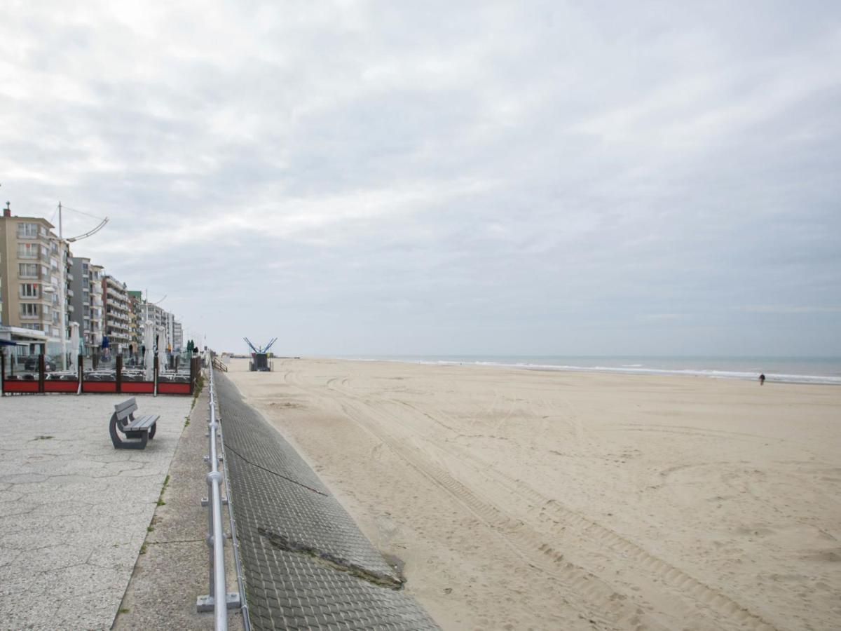 Beautiful Villa 200 Metres From The Sea Koksijde Esterno foto
