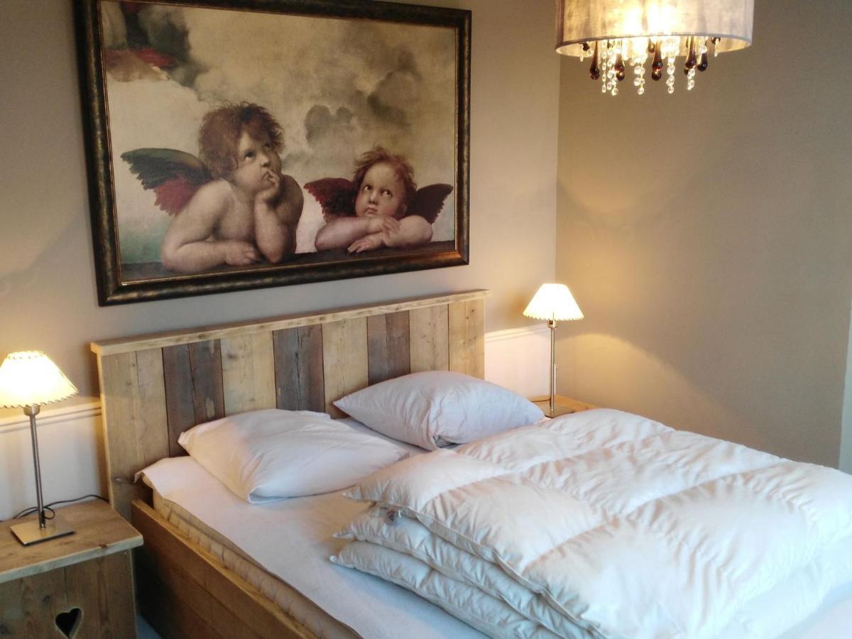 Beautiful Villa 200 Metres From The Sea Koksijde Esterno foto